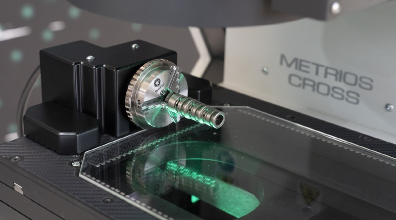 CMM quang chứa cả hai phần phẳng và hình trụ