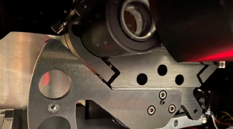 Motorized Digital Turret Assembly Accurately Positions Lenses