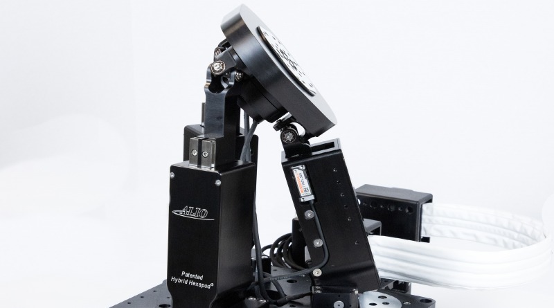 Hexapod lai với đầu 60 độ và hành trình nghiêng