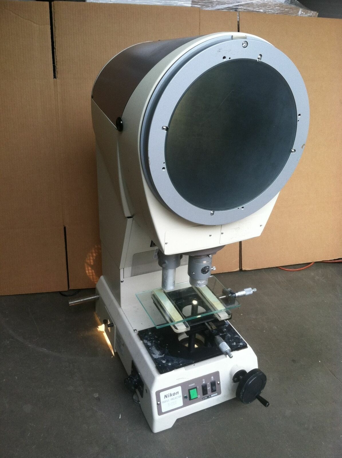 NIKON V12B 12BDC Optical Comparator Profile Projector