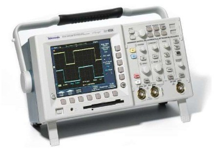 MÁY HIỆN SÓNG CŨ TEKTRONIX TDS3032B HOẠT ĐỘNG MẠNH MẼ